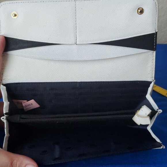 Juicy Couture black & white leather wallet - Picture 6 of 11